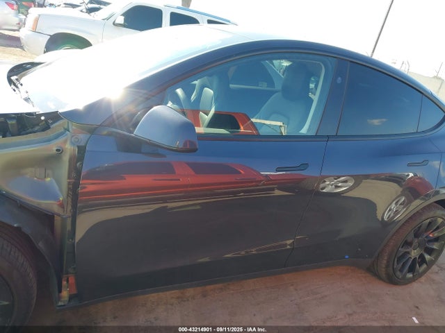 7SAYGDEE4RA234652 Tesla Model Y