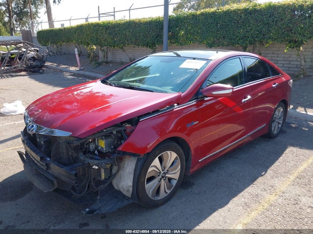 Hyundai Sonata 2014 KMHEC4A44EA106860 Image 2