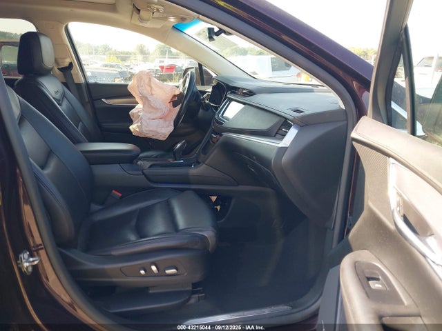 2017 CADILLAC XT5 1GYKNBRS1HZ316955 Photo 4