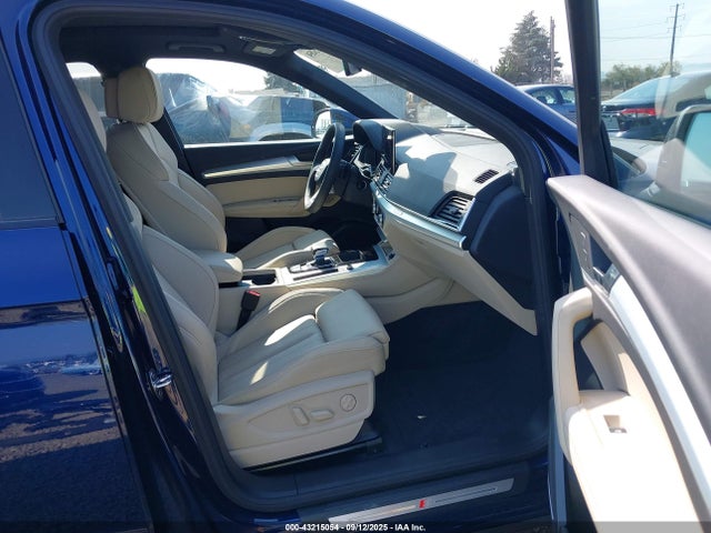 2025 AUDI Q5 WA1EAAFY4S2045790 Photo 4