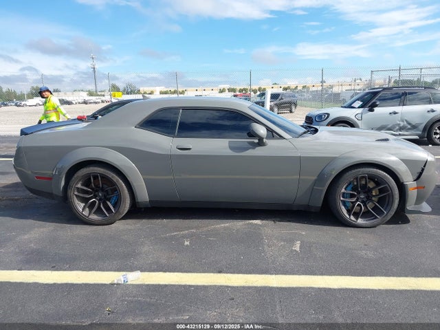2C3CDZFJ9PH694557 Dodge Challenger R/t Scat Pack Widebody