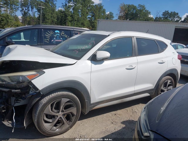 Продаж на аукціоні авто 2017 Hyundai Tucson Sport, vin: KM8J3CA25HU374407, номер лоту: 43215147