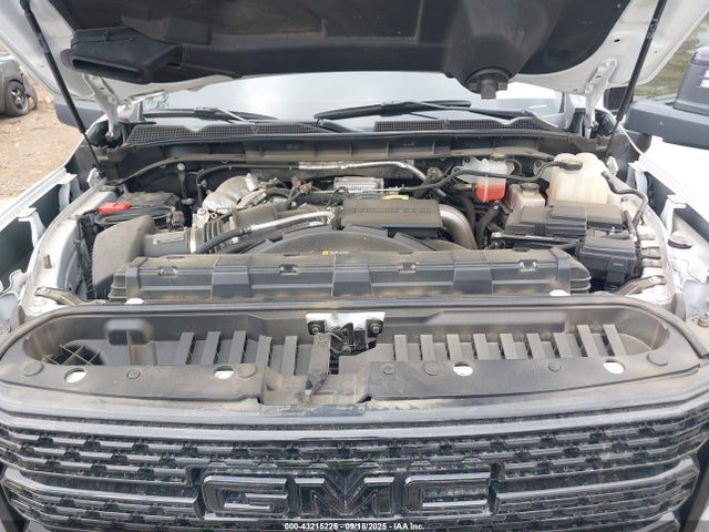 43215225 :رقم المزاد ، 1GT49REY5NF123808 vin ، 2022 Gmc Sierra 2500hd 4wd  Standard Bed Denali مزاد بيع
