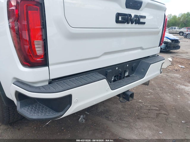 43215225 :رقم المزاد ، 1GT49REY5NF123808 vin ، 2022 Gmc Sierra 2500hd 4wd  Standard Bed Denali مزاد بيع