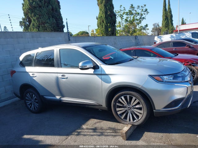 Mitsubishi mivec 2019 JA4AD3A33KZ046501 Image 13