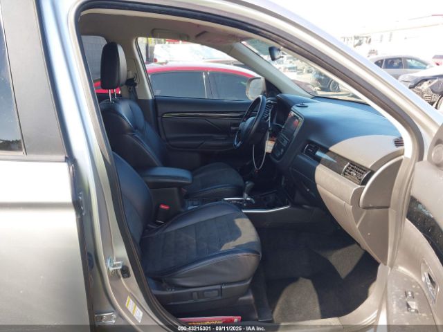 2019 MITSUBISHI OUTLANDER JA4AD3A33KZ046501 Photo 4