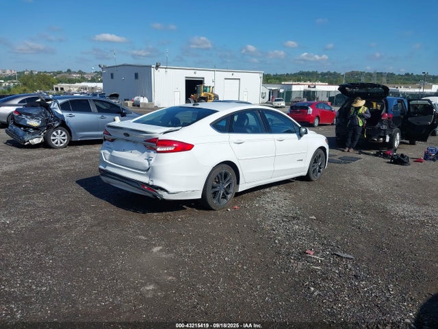3FA6P0LU1JR101530 Ford 2.0l 4v atk hev