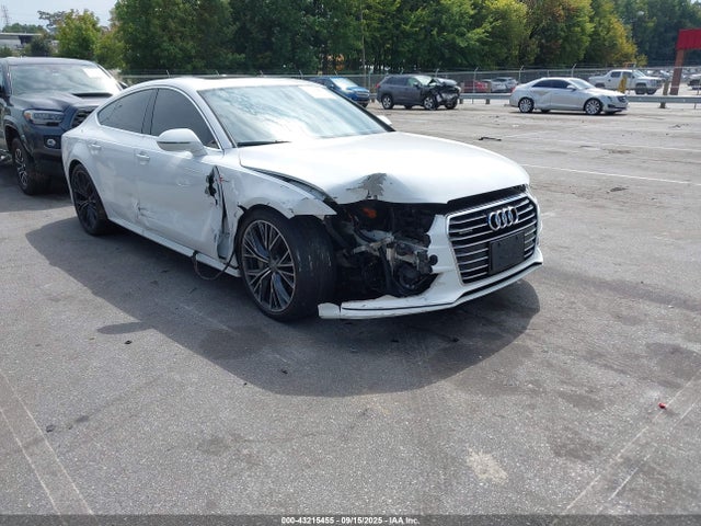 2016 AUDI A7 WAUWGAFC0GN012480 Photo 0