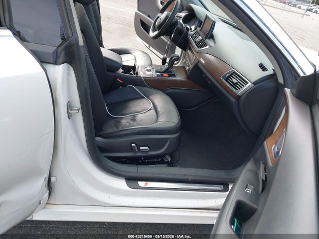2016 AUDI A7 WAUWGAFC0GN012480 Photo 4