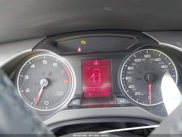 2011 AUDI A4 WAUAFAFL4BN051899 Photo 6
