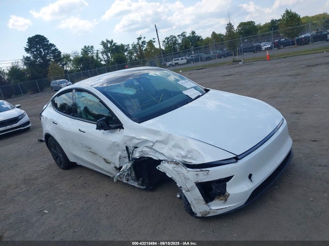 2026 TESLA MODEL Y 7SAYGDEE9TA411509 Photo 0