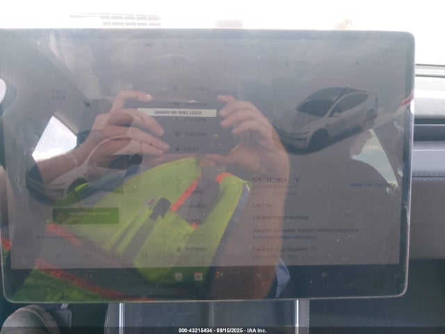 2026 TESLA MODEL Y 7SAYGDEE9TA411509 Photo 6