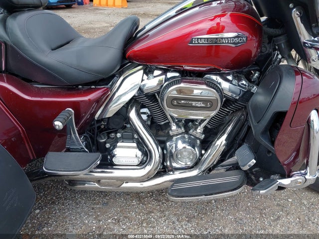1HD1MAD39HB853465 Harley-Davidson Flhtcutg Tri Glide Ultra