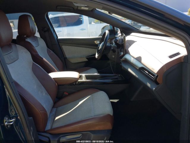 2023 VOLKSWAGEN ID.4 1V2CMPE8XPC022796 Photo 4
