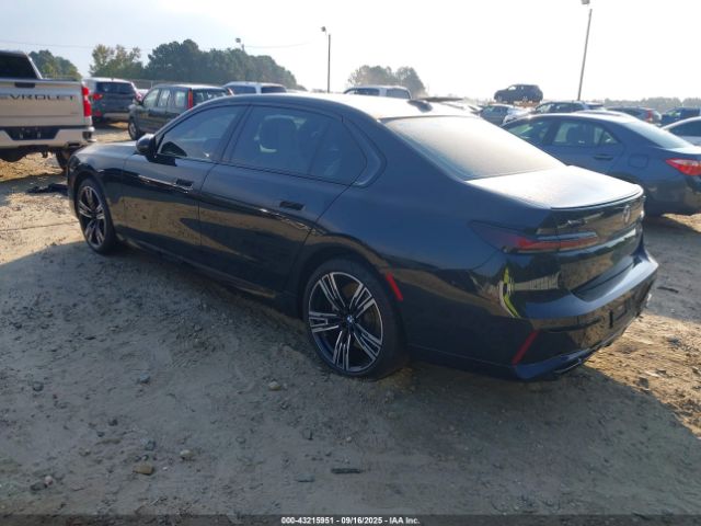 2023 BMW 760 WBA33EJ03PCM58220 Photo 2