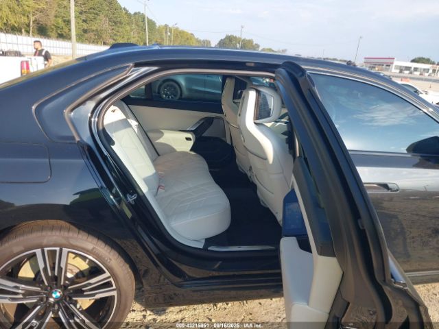 2023 BMW 760 WBA33EJ03PCM58220 Photo 7