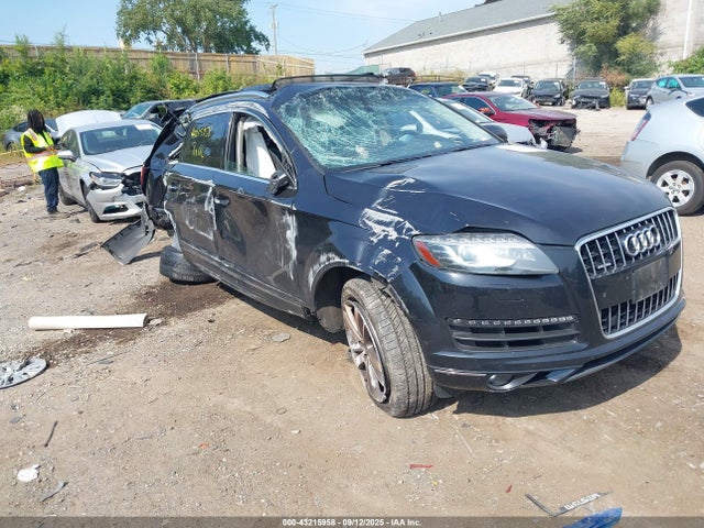 2015 AUDI Q7 WA1LGAFE8FD008490 Photo 0