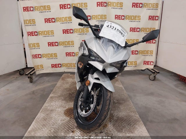 Kawasaki EX500 2025 ML5EXGG13SDA52577 Image 5