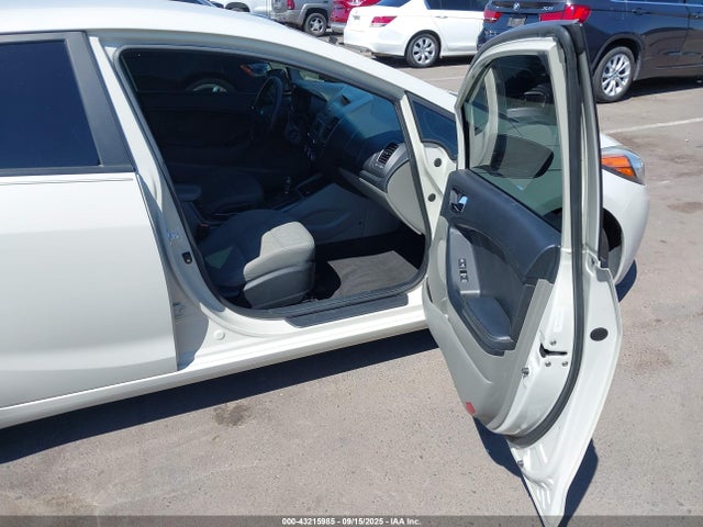 KIA dohc mpi nu 2015 KNAFK4A64F5335396 Image 5