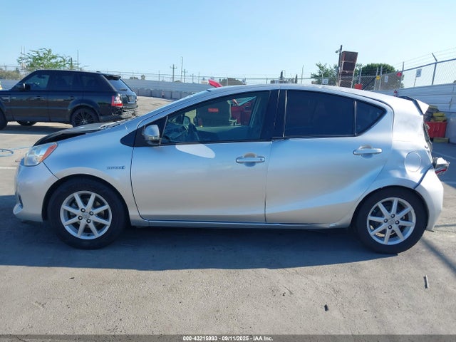JTDKDTB38E1566124 Toyota 1nz-fxe+1lm