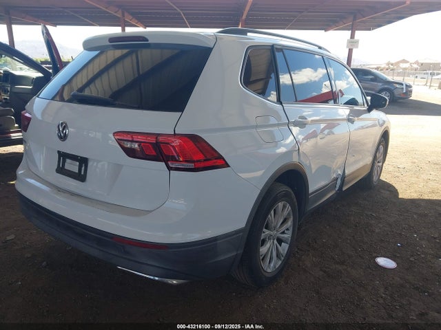 3VV1B7AX3JM067887 Volkswagen Tiguan