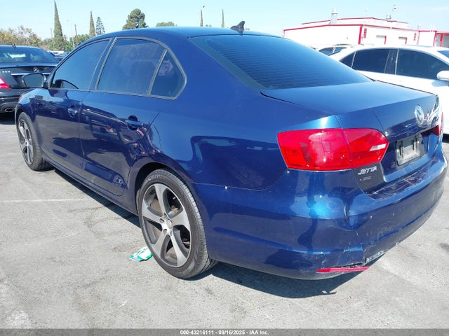 Volkswagen Jetta 2014 3VWD17AJ8EM427586 Image 3