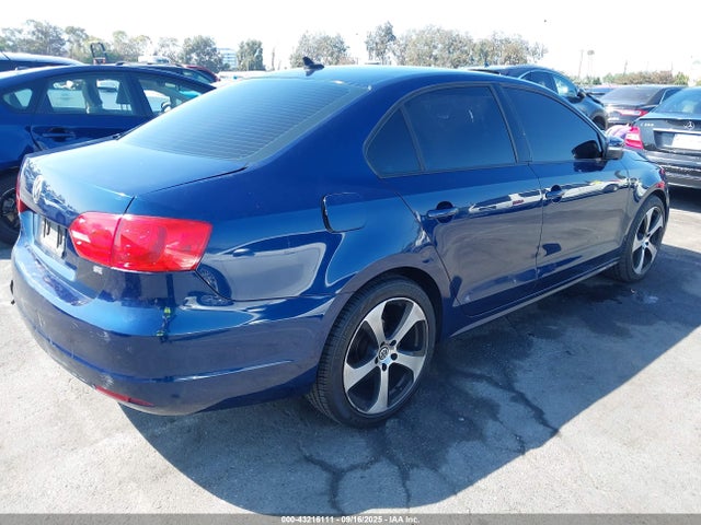 Volkswagen Jetta 2014 3VWD17AJ8EM427586 Image 4