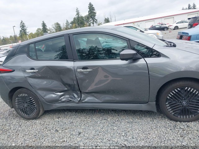 1N4CZ1CV9SC550692 Nissan Leaf