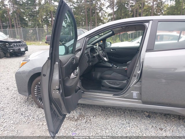 1N4CZ1CV9SC550692 Nissan Leaf