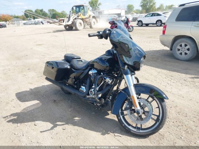 2018 HARLEY-DAVIDSON FLHX 1HD1KBC12JB634400