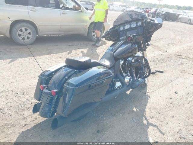 2018 HARLEY-DAVIDSON FLHX 1HD1KBC12JB634400 Photo 3
