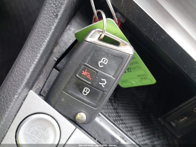 3VW217AU3HM058853 Volkswagen 1.8 tsi