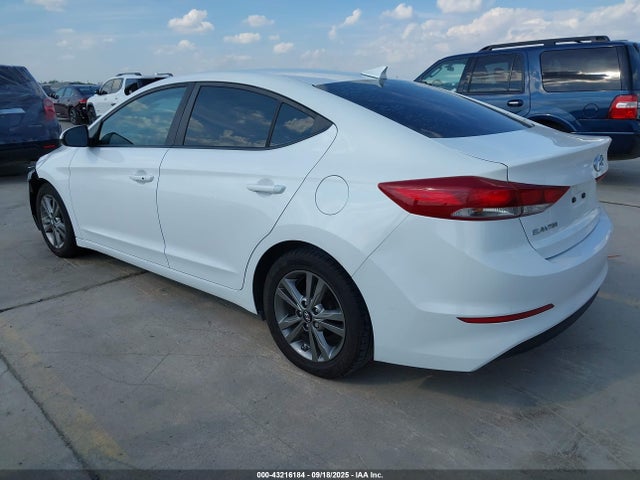 5NPD84LF4HH060413 Hyundai Elantra