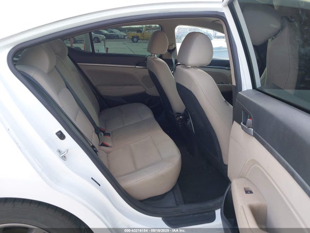 5NPD84LF4HH060413 Hyundai Elantra