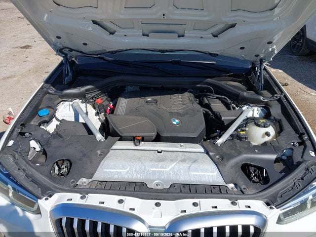 WBX57DP00NN167633 BMW X3