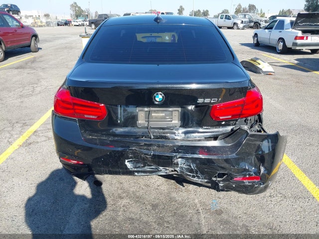 WBA8E1G31HNU16497 BMW 320i