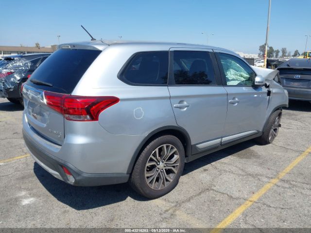 2016 MITSUBISHI OUTLANDER JA4AD3A30GZ002902 Photo 3