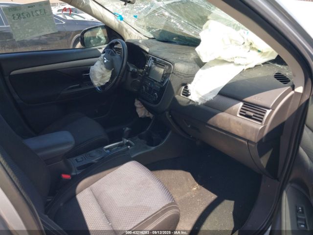 2016 MITSUBISHI OUTLANDER JA4AD3A30GZ002902 Photo 4