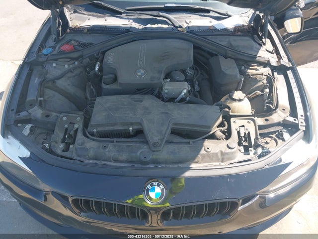 WBA8E1G37HNU15497 BMW 320i