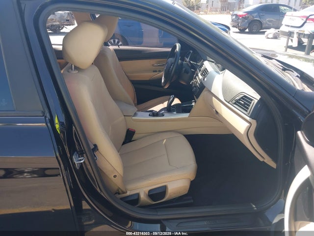 WBA8E1G37HNU15497 BMW 320i