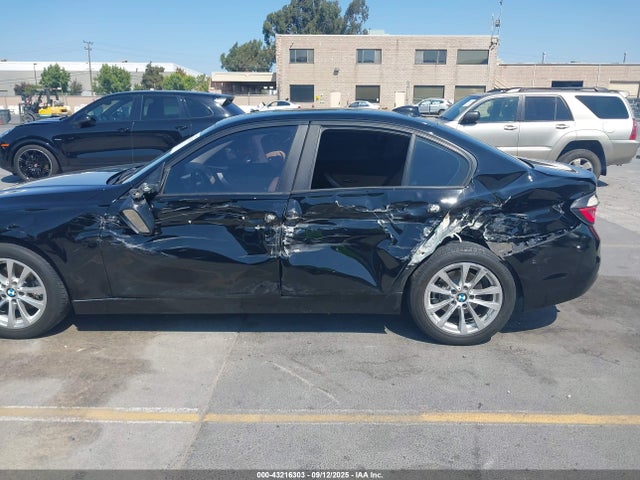 WBA8E1G37HNU15497 BMW 320i