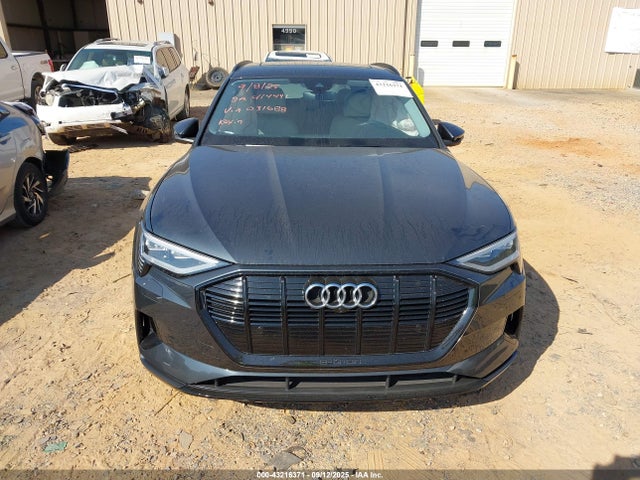 WA1AAAGEXNB031688 Audi 2022