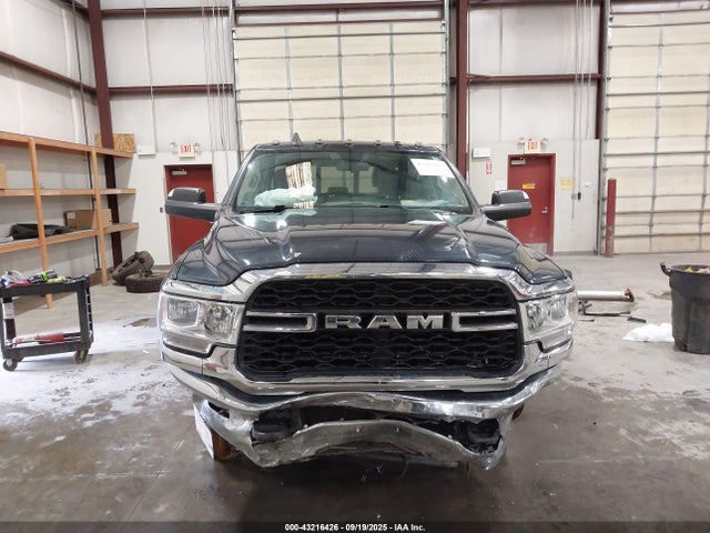 3C6UR5CL0LG180520 RAM 2500 Tradesman 4x4 6&#039;4 Box