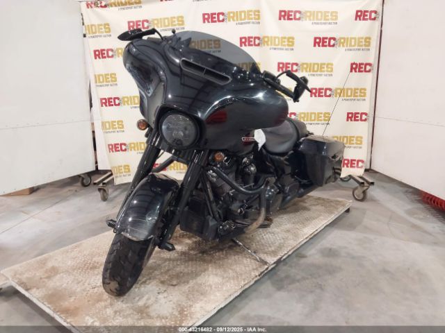 2018 HARLEY-DAVIDSON FLHXS 1HD1KRC12JB618156 Photo 1