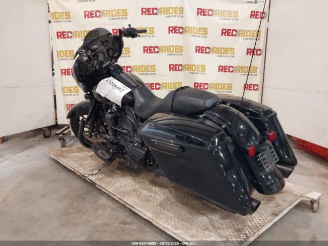 2018 HARLEY-DAVIDSON FLHXS 1HD1KRC12JB618156 Photo 2