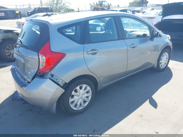 Nissan 2015 2015 3N1CE2CP8FL359078 Image 4