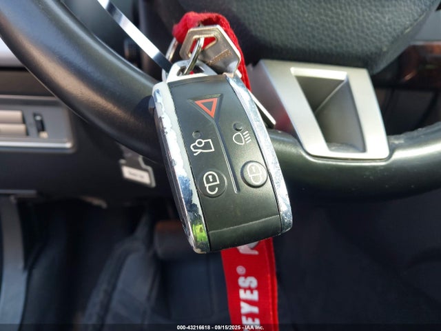 2011 JAGUAR XF SAJWA0GB2BLR81613 Photo 10