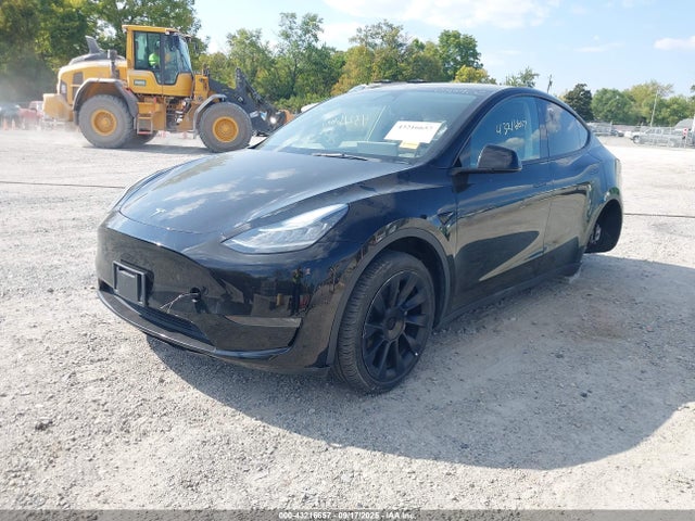 2023 TESLA MODEL Y 7SAYGDEE8PA055902 Photo 1