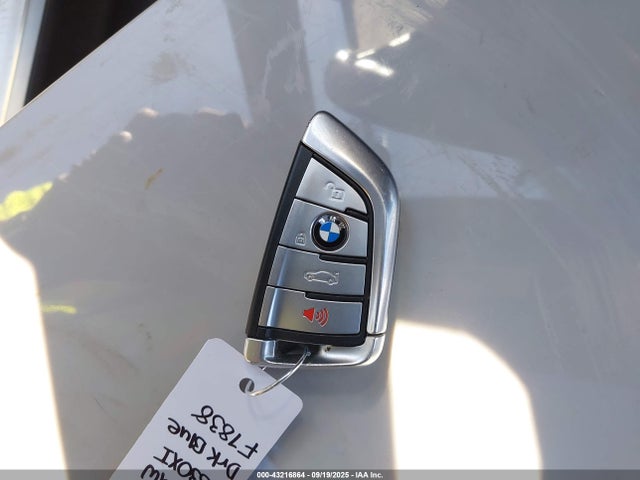 2022 BMW 750 WBA7U2C00NCG91224 Photo 10