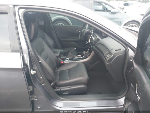 1HGCR2F11HA202688 Honda k24w1